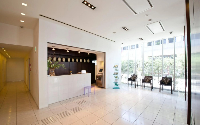 7 Days Hotel Plus