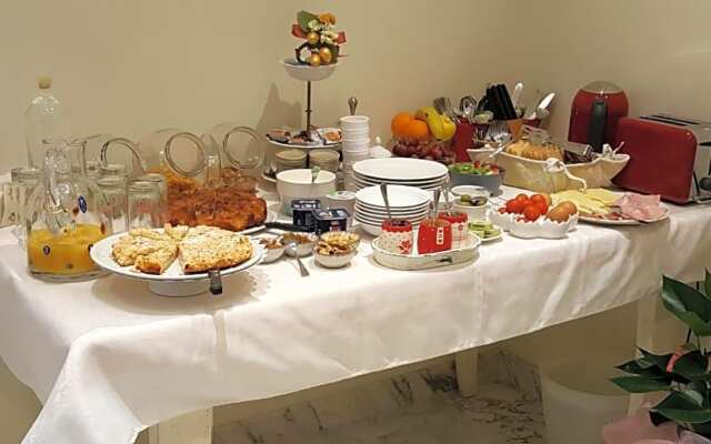 Five Roses Bed & Breakfast
