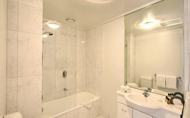 Melbourne Stays - City Point Suite