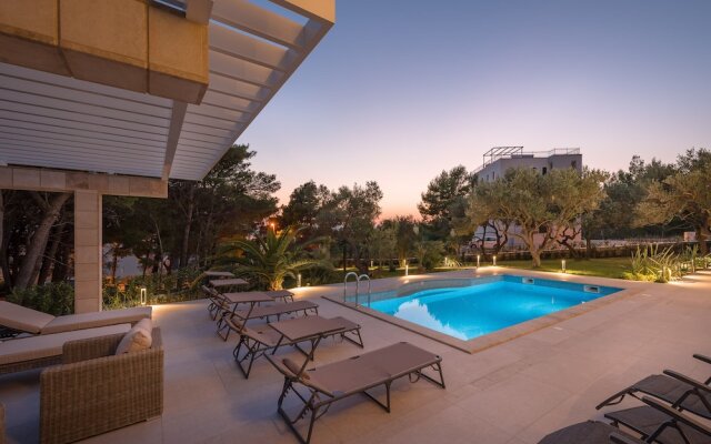 Villa 01 Apartments