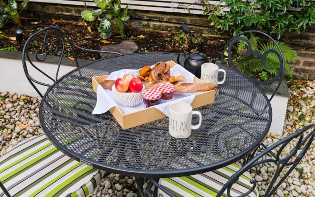 The Notting Hill Townhouse - by Out of Office Lifestyle