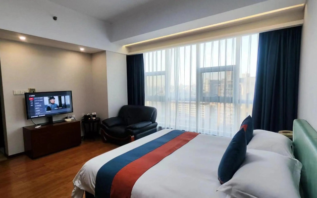Eastern Golden Apartment