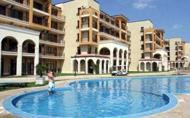 Holiday Apartments at Lighthouse Golf Resort & Spa