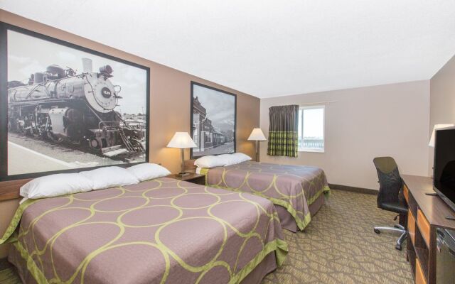 Super 8 Motel - Belleville