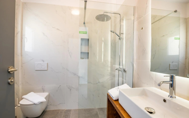 Apolis Beachscape Hotel