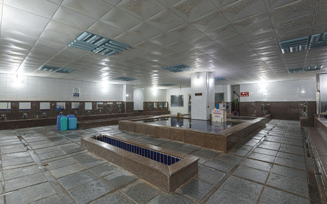 Asherah Villard Aqua Business Hotel