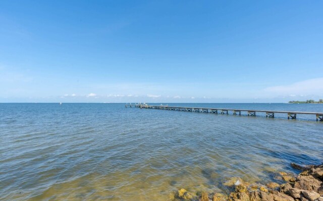 502 Little Harbor Inn