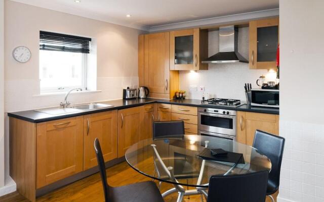 Your Space Apartments - Market Rise