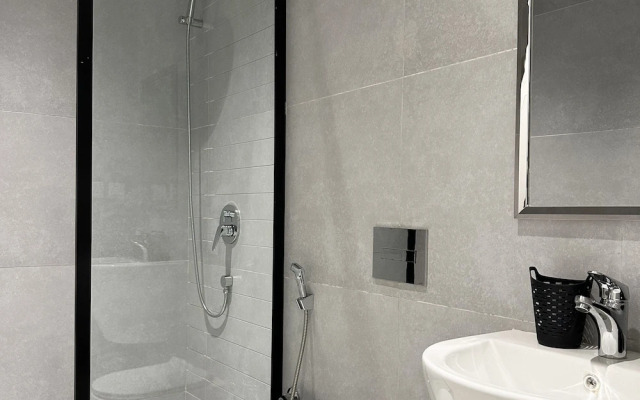 Kease Hittin B-5 Royal Touch XZ63