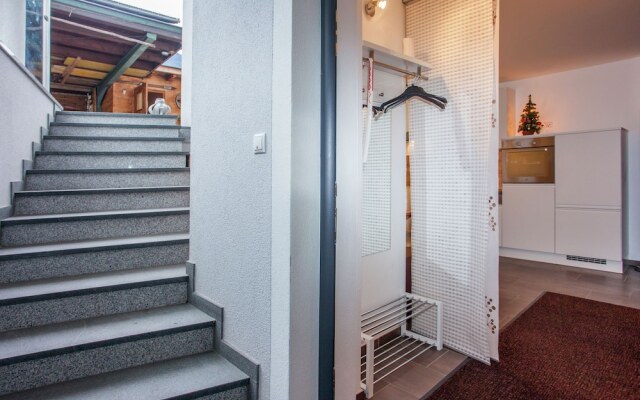 Gorgeous Apartment in Uderns With Parking