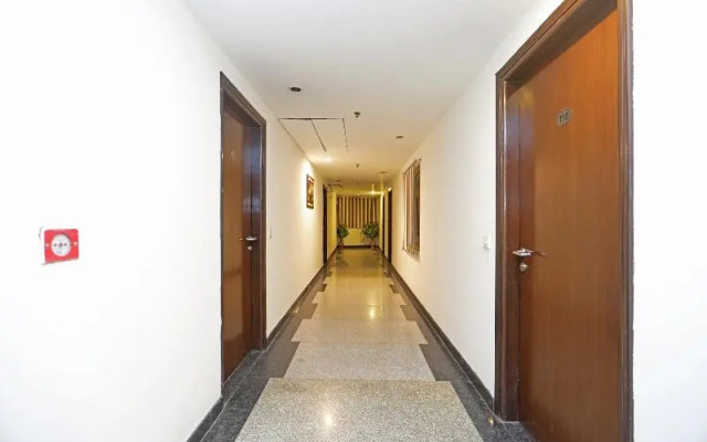 Capital O 445 Impress Hotel