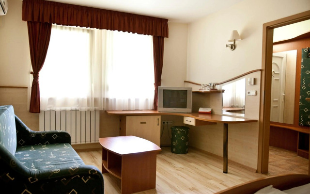 Hotel Makar Sport & Wellness