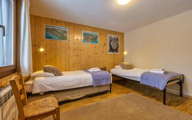 Chalet Les Jeunes - 8 Pax Swiss Ski Chalet