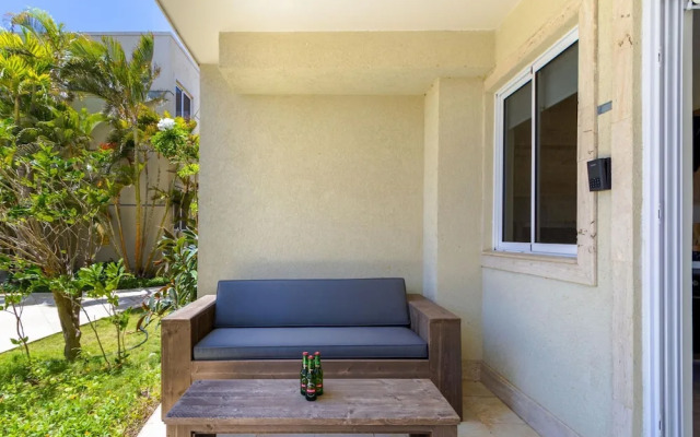 2br2 5BA Townhome - Fullyequipped - Pool - Parking