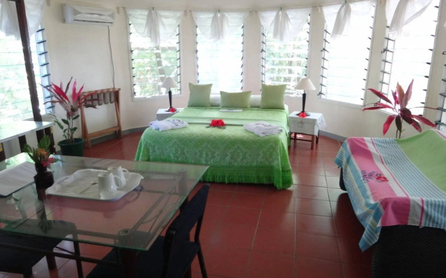 Lusia's Lagoon Chalets