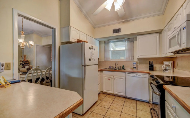 Chateau La Mer 16E Destin