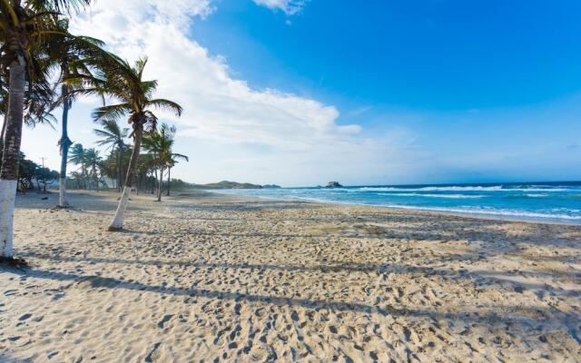 Agua Dorada Beach Hotel by Lidotel