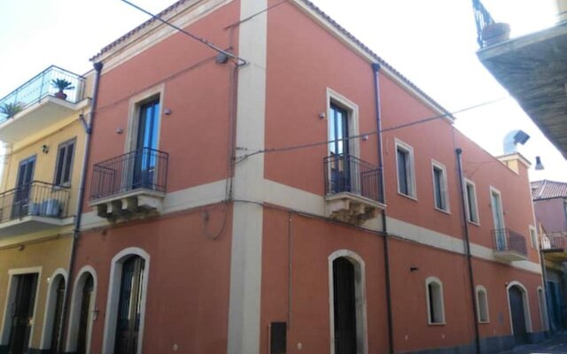 House with 2 bedrooms in Riposto with WiFi 100 m from the beach