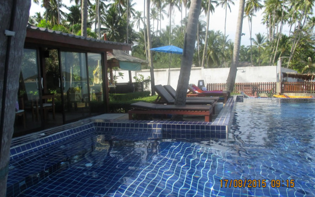 Lipa Bay Resort