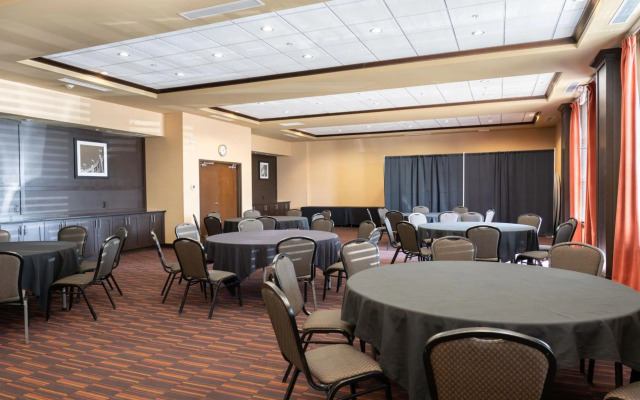 Four Points by Sheraton Edmonton International Airport