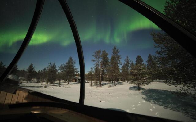 Wilderness Hotel Nellim & Igloos