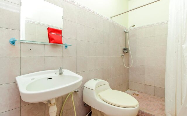 RedDoorz @ Jalan Pramuka Manado