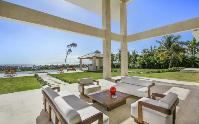 Stunning 6BR Villa With Ocean View in Cap Cana