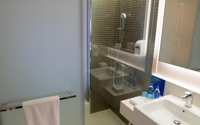 Holiday Inn Express Kowloon East
