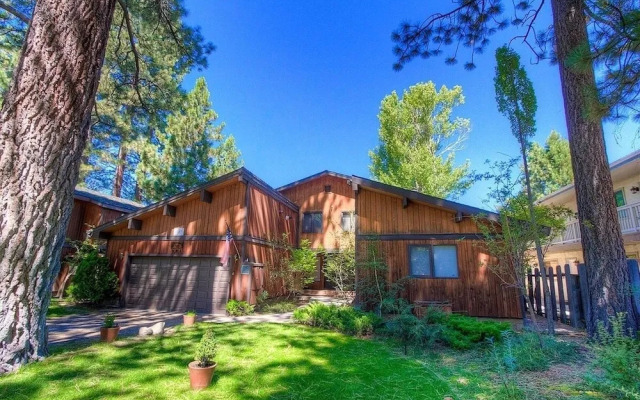 Cyh1281- Tahoe Acres 5 Bedroom Home