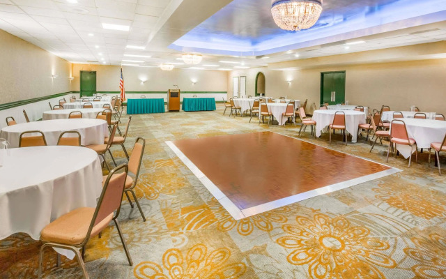 Ramada by Wyndham Roanoke