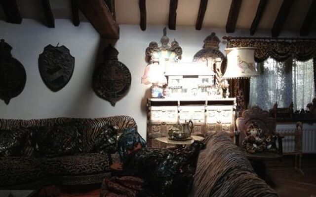 Priory House & Oriental Brew House