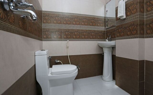 OYO 7773 Hotel Simran Palace