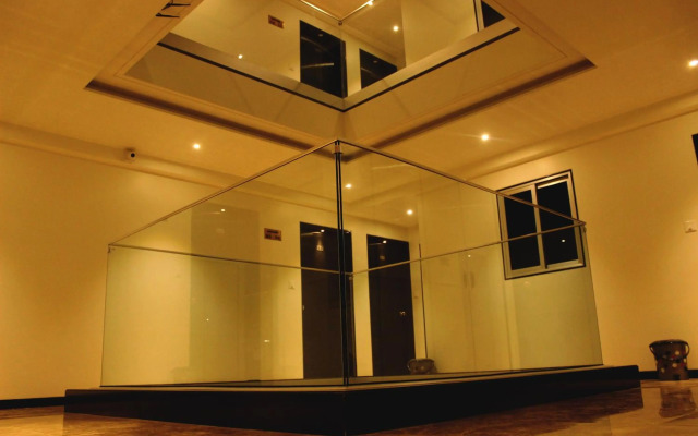 Hotel Madni Royale