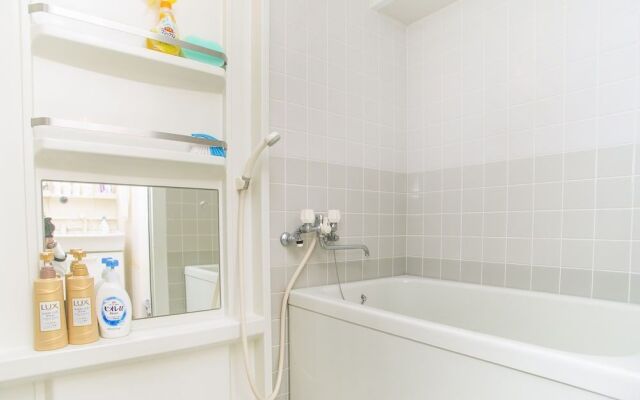 Shinsaibashi-House B