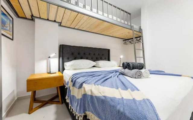 Backyard Modern House Nea Smyrni