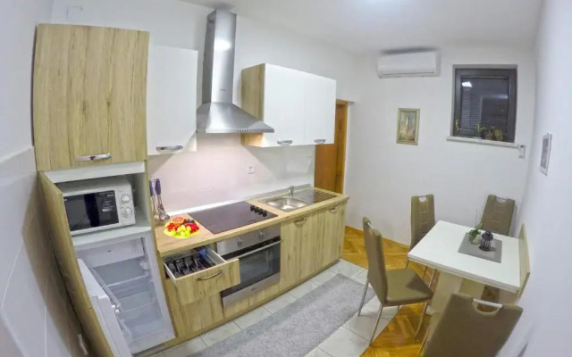 Apartmani Oletić 4*