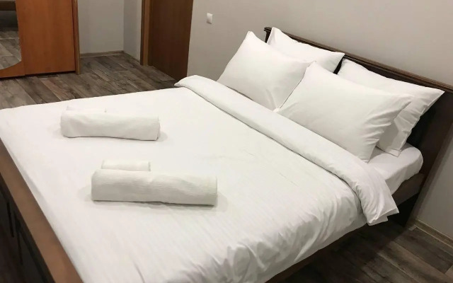 Home Hotel (Хоум Отель) на улице Жолтовоского 2