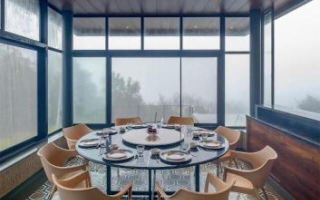 SaffronStays Falcon Hill, Lonavala - luxury villa with infinity pool near Lion's Point