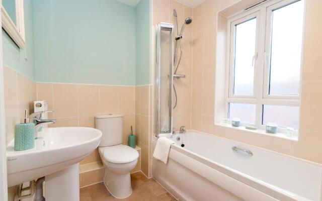 Central 2 bedroom apartment