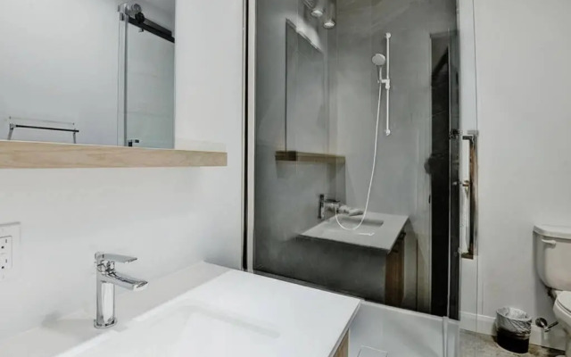 Blanc 24 - Les Chalets Alpins, Stoneham