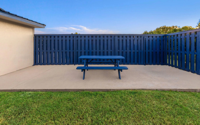 Days Inn by Wyndham Temple