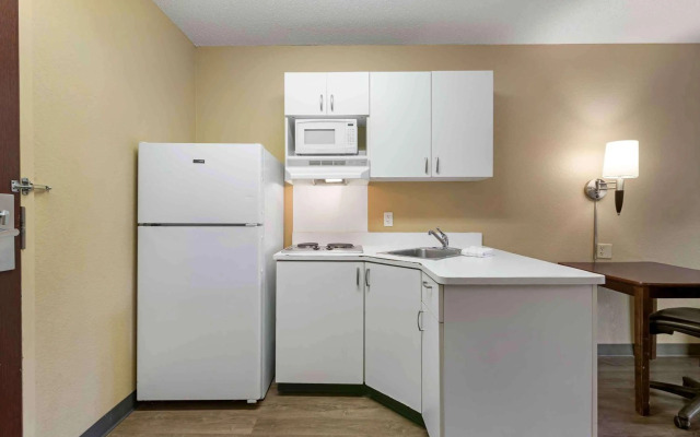 Extended Stay America Suites Savannah Midtown