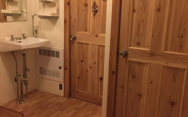 Alpine Lodge - Hostel