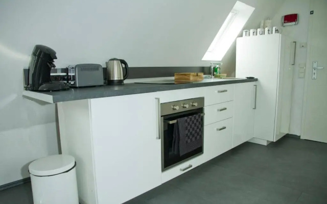 TRUTH Studio - Queensize Bett - Netflix - Küche