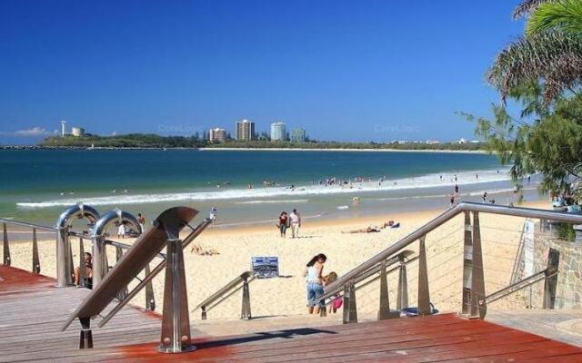 Beachfront Mooloolaba Apartment