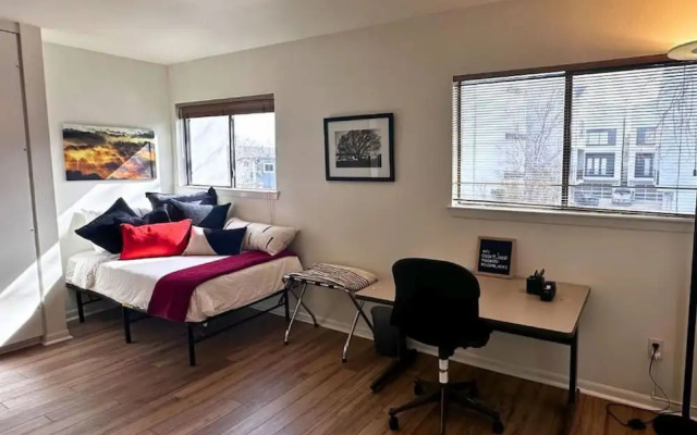 Poolside Comfort in Montrose