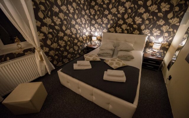 Aparthotel Dunajewski