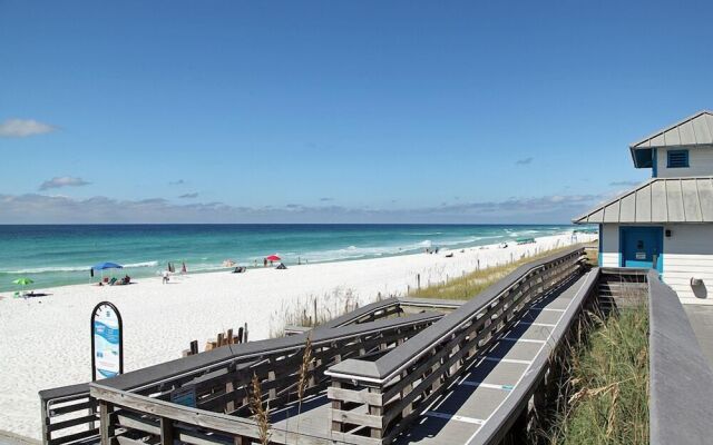 Waterside Dreams Beachfront Newly Remodeled