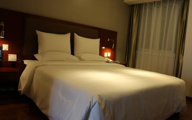 Starway Hotel Beijing Olympic Park Branch – Guest Rooms – Beijing