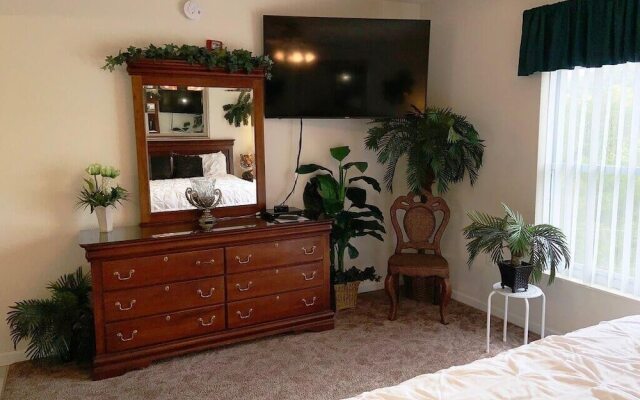 Whispering Pines 643
